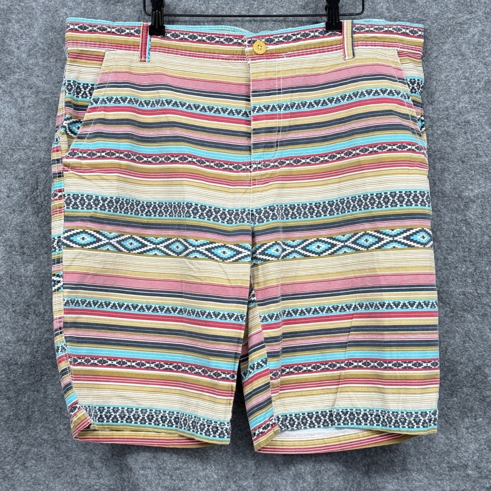 Carbon Mens Aztec Multicolor Striped Bermuda Shorts Tag‎ Size 36 (Measured 40)